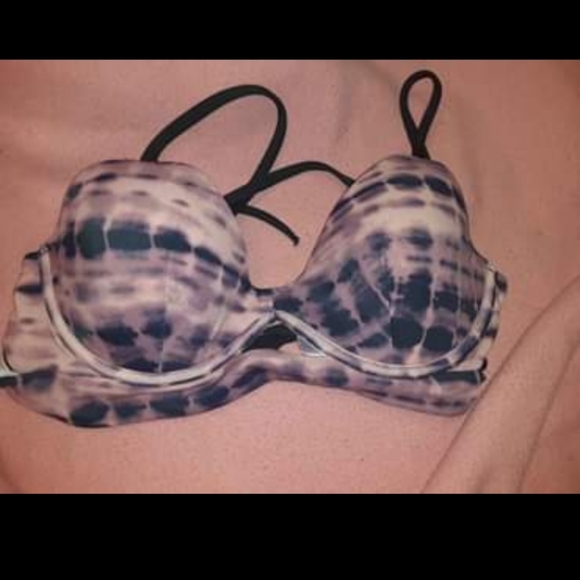 Victoria secret pink swimsuit - Picture 2 of 3